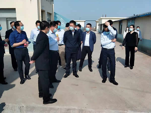 新聞=市人大常委會(huì)陳主任帶隊(duì)，市人大環(huán)境組一行，來公司檢查工作01.jpg